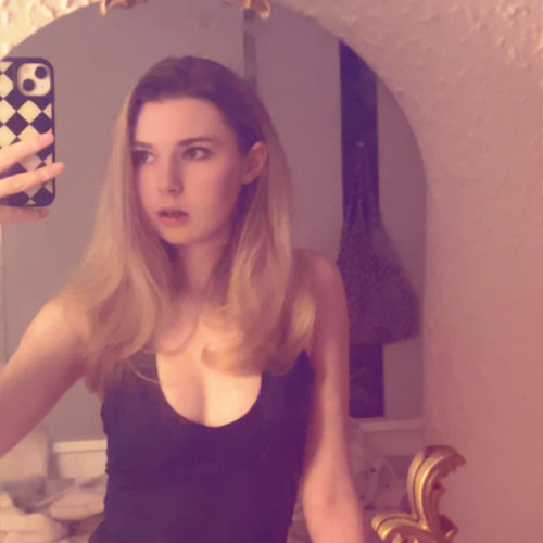Lily B. profile photo
