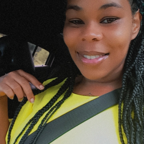Vee K.