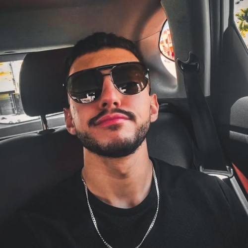 Hamza L.
