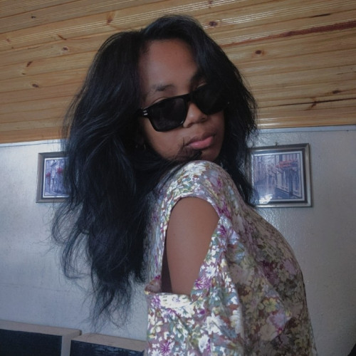 Mia R.