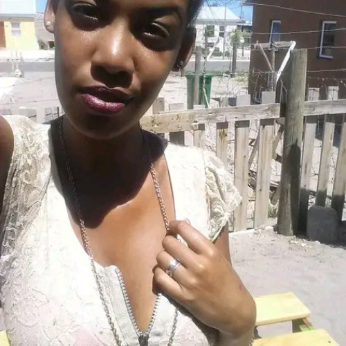 AbbeniqueLee  M.