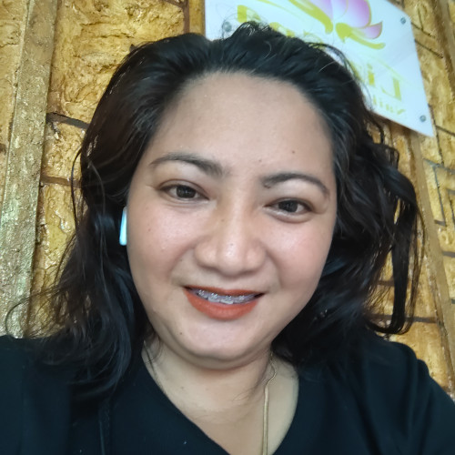 Mari V. profile photo