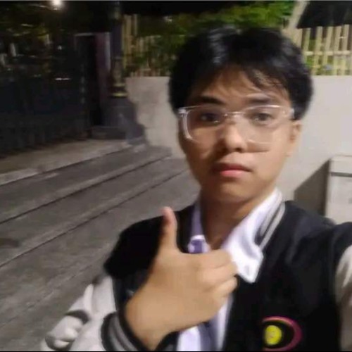 Jhon M.
