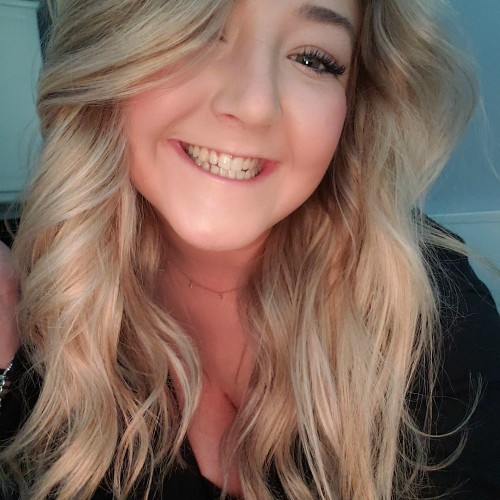 Skye H.