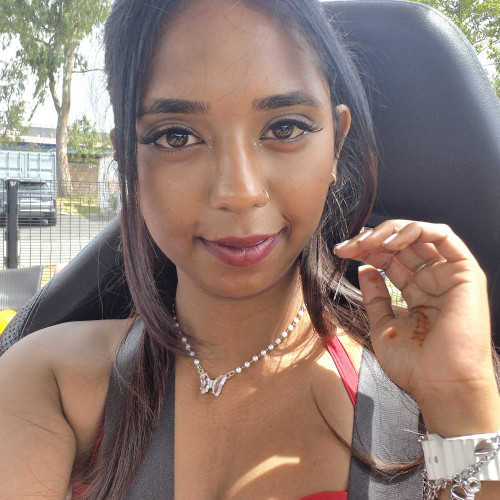 Vee N. profile photo