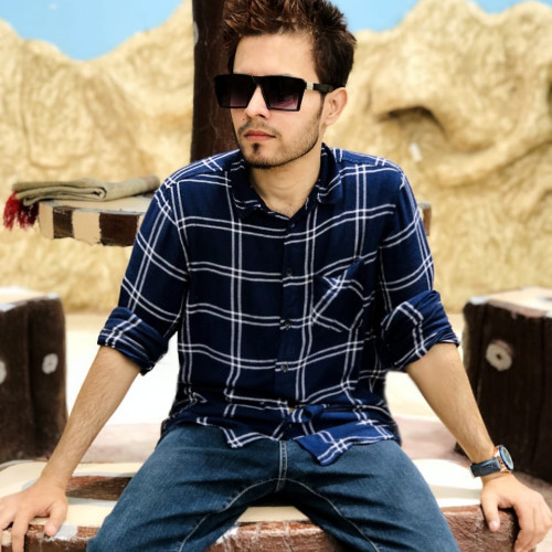 S M R. profile photo