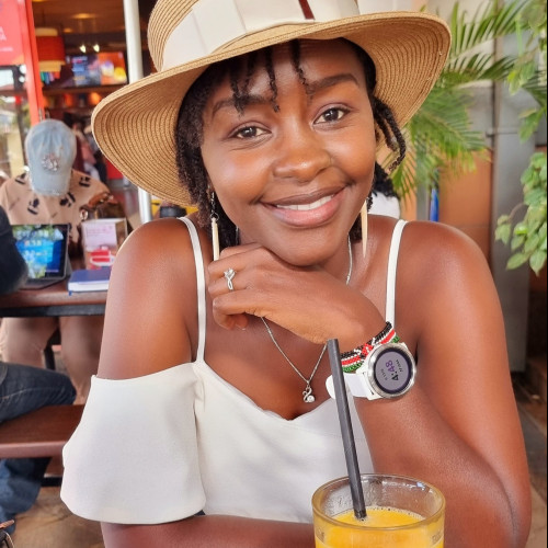 Bladina M. profile photo