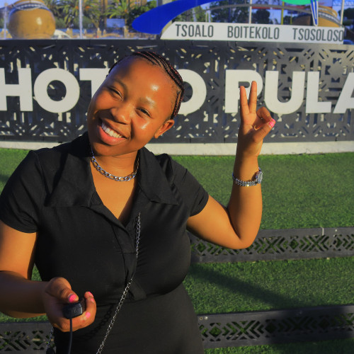 Kamo R. profile photo