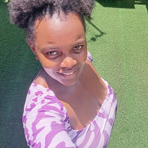 Pauline n. profile photo