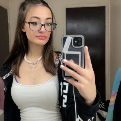Dani C.