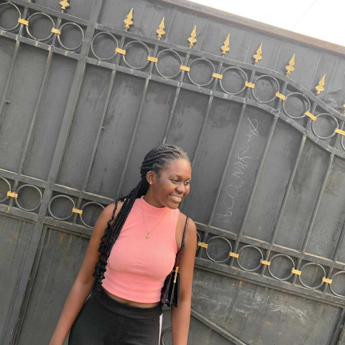 Josiane L.
