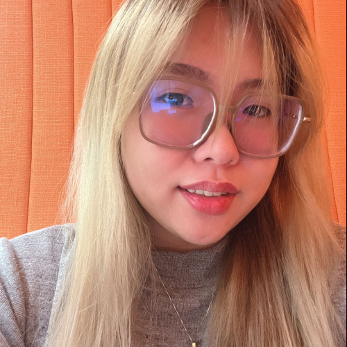 Mia D.