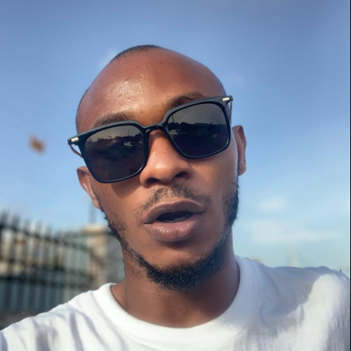 brown R. profile photo