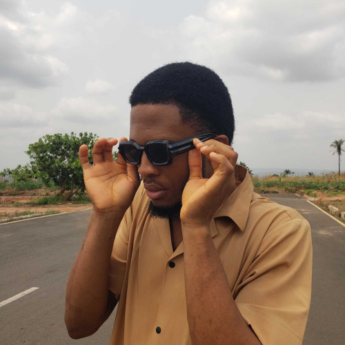 STONE B. profile photo