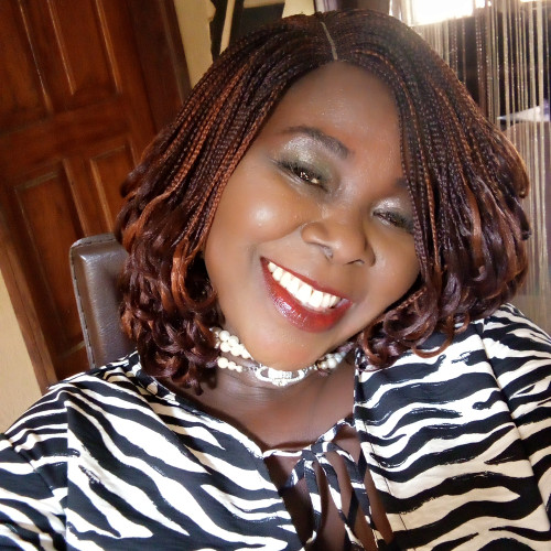 Lizzy  B. profile photo