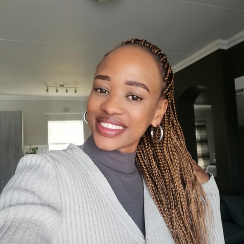 Ayanda M.