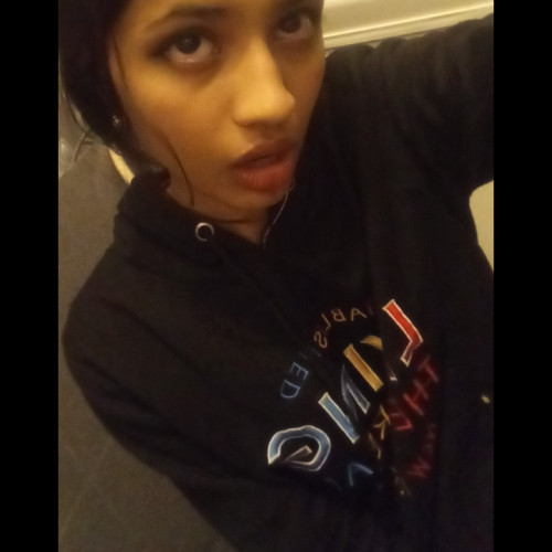 Isra T. profile photo
