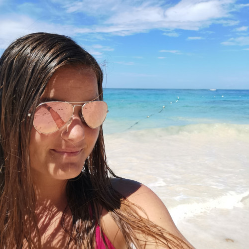 Loriane F. profile photo