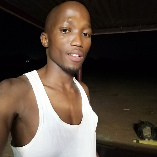 Tbro L. profile photo