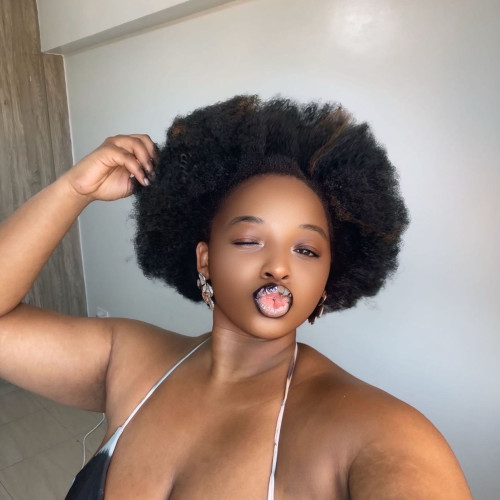 Naomie M. profile photo