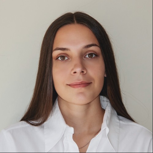 Inês A.