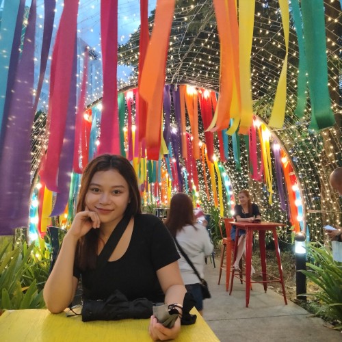 Mae  L.
