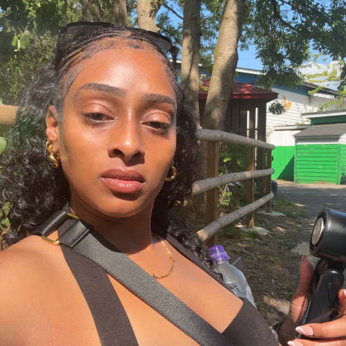 Nikkiee B.