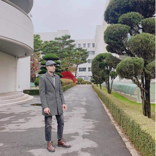 Amine  F. profile photo