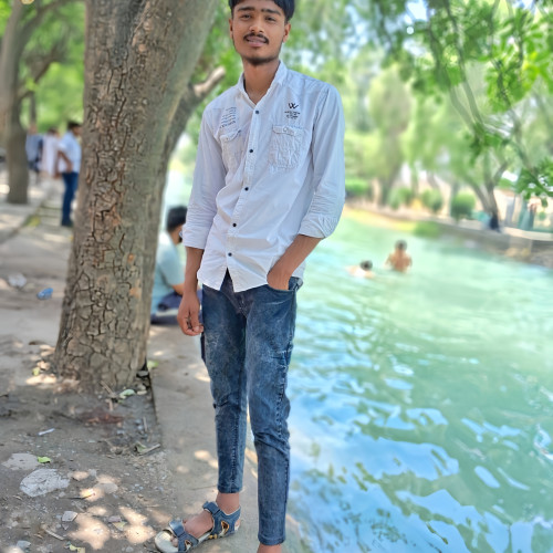 Manik  R. profile photo