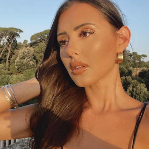 Maya b. profile photo