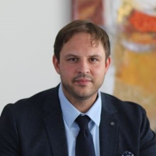 Timo S.