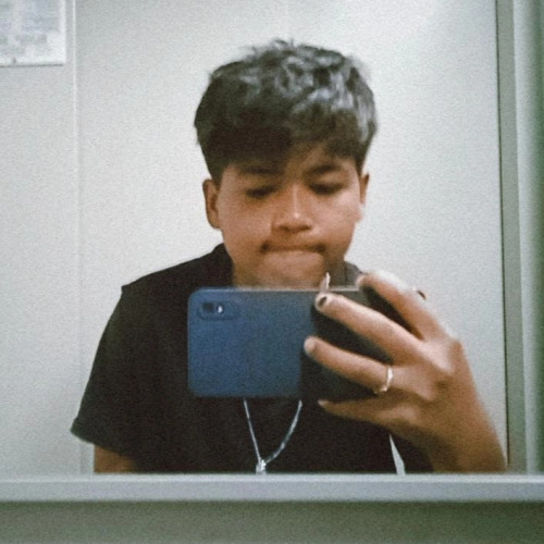 bee l. profile photo