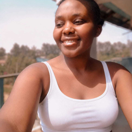 joyce w. profile photo