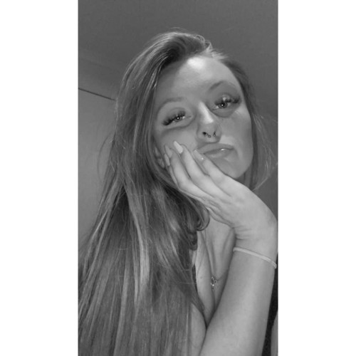 Molly  L. profile photo