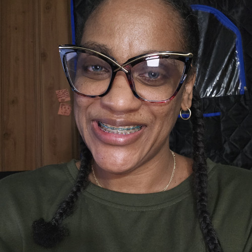 Dominique B. profile photo