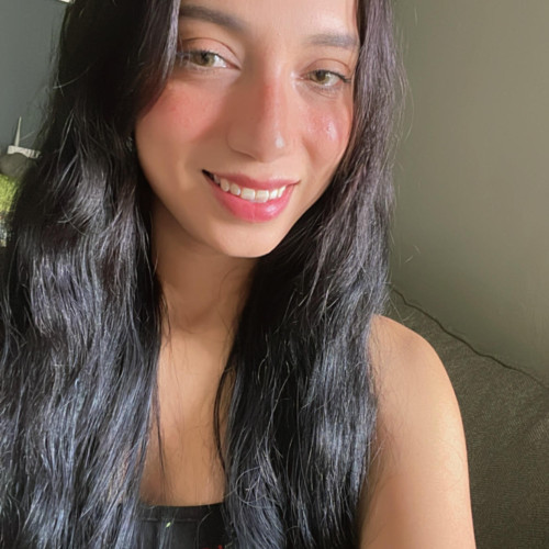 valeria v. profile photo