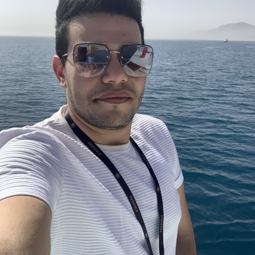 ضياء ب.