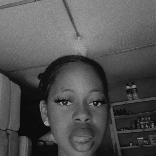 lizzy f. profile photo