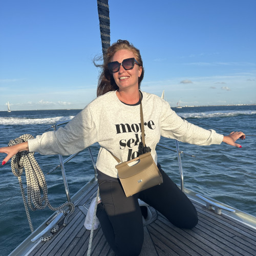 Julie C. profile photo