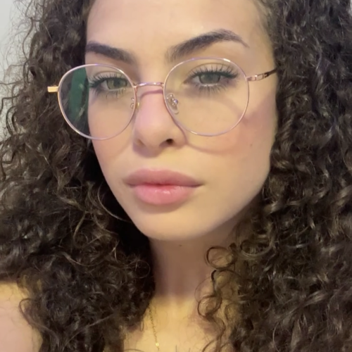 Isabela  C.