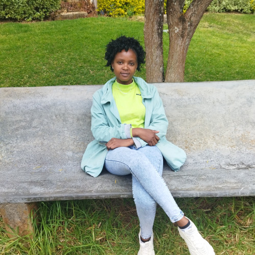 Esther  T. profile photo