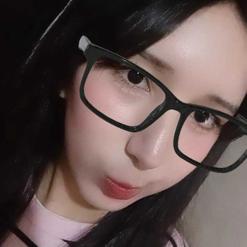Emy S. profile photo