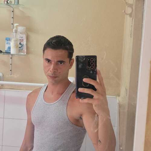 jose l. profile photo