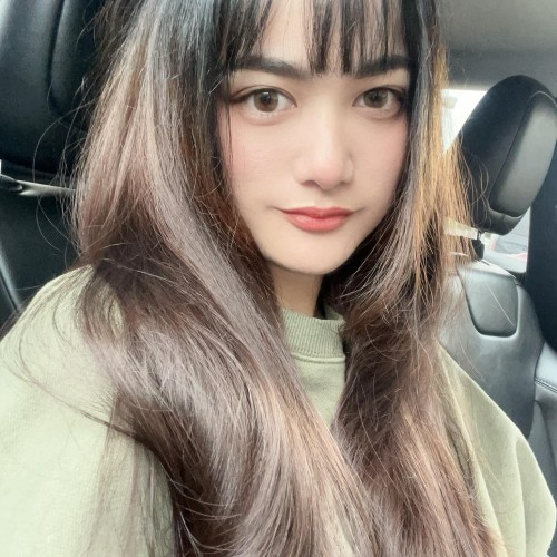 lisa v. profile photo