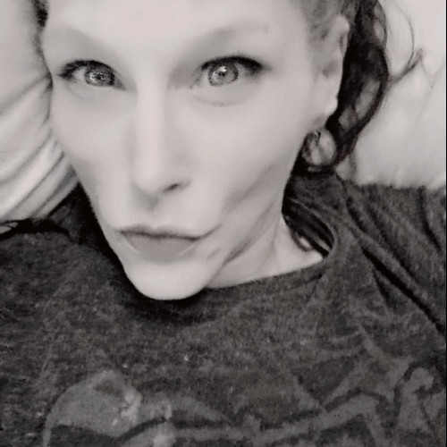 victoria r. profile photo