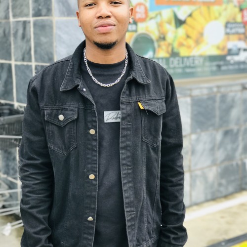 Lisakhanya  N.