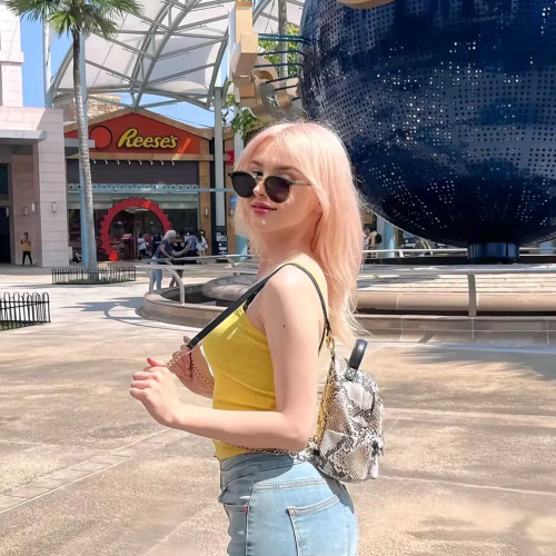 Belinda b. profile photo