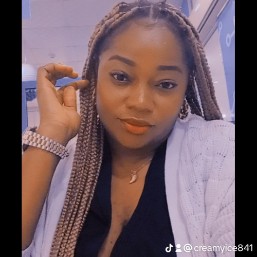 DOMINICA  R. profile photo