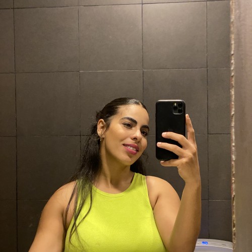 Salma T.