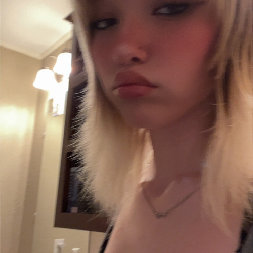 Violet C. profile photo